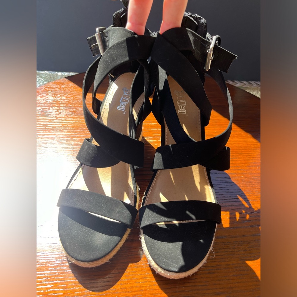 Women’s size 10 black strappy wedges